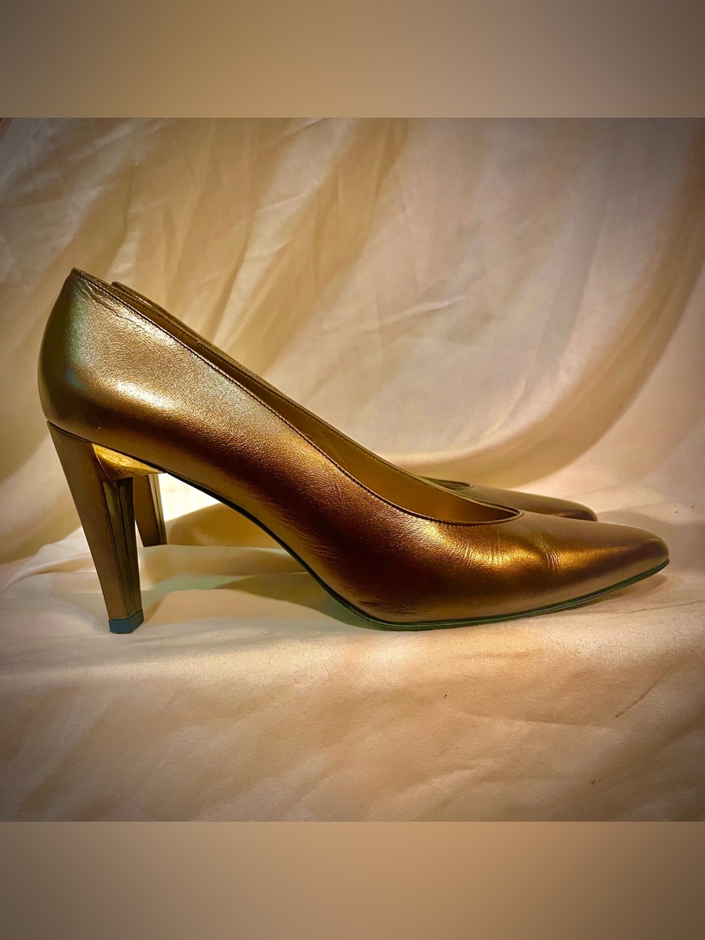 Stuart Weitzman Vintage Bronze Leather High Heels